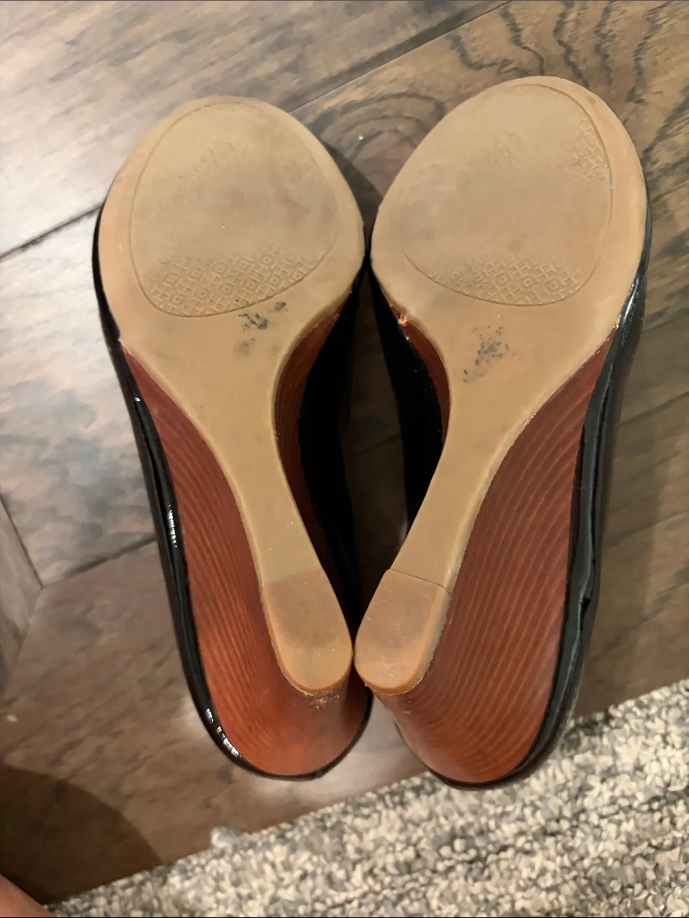 Tory Burch Lowell Black Patent Wedge Peep Toe Heels Sz 7.5
